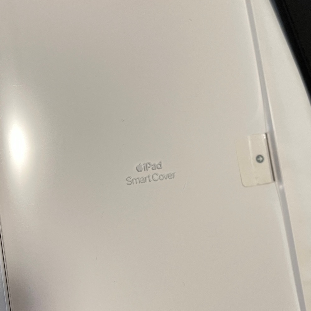ipad Smart Cover Black. Like new (original)